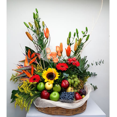 Arreglo floral Flores y Frutas4 de Casa Verde Arte en Flores Casa Verde Arte en Flores CVA00985